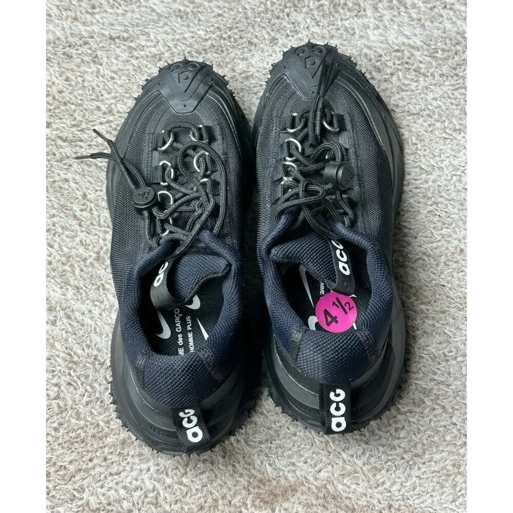 Nike see pictures